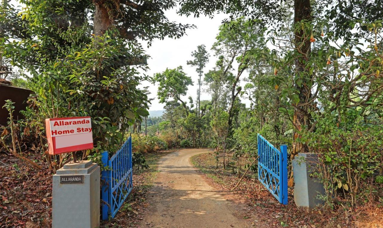 Hotel Allaranda Homestay Madikeri Eksteriør bilde