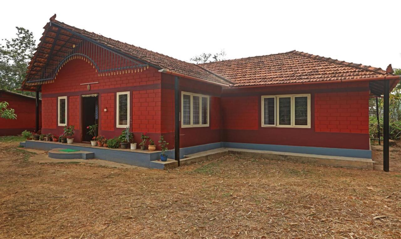Hotel Allaranda Homestay Madikeri Eksteriør bilde